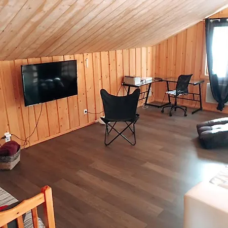 Chez Siouab Nyaraló Saint-Hostien