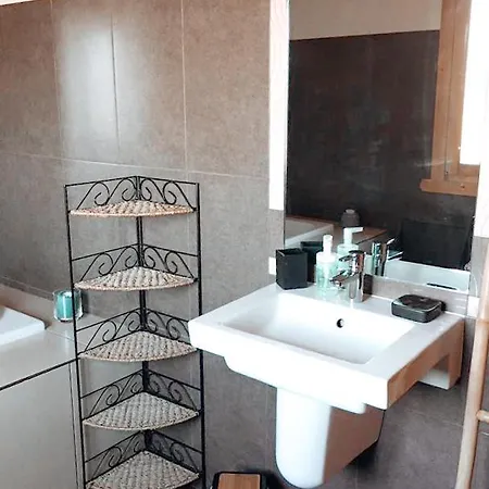 Chez Siouab Nyaraló *